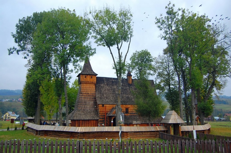 Костел Св. Михаила Архангела в Дембно-Подхаляньске