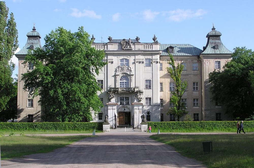 Замок Рыдзина, Польша